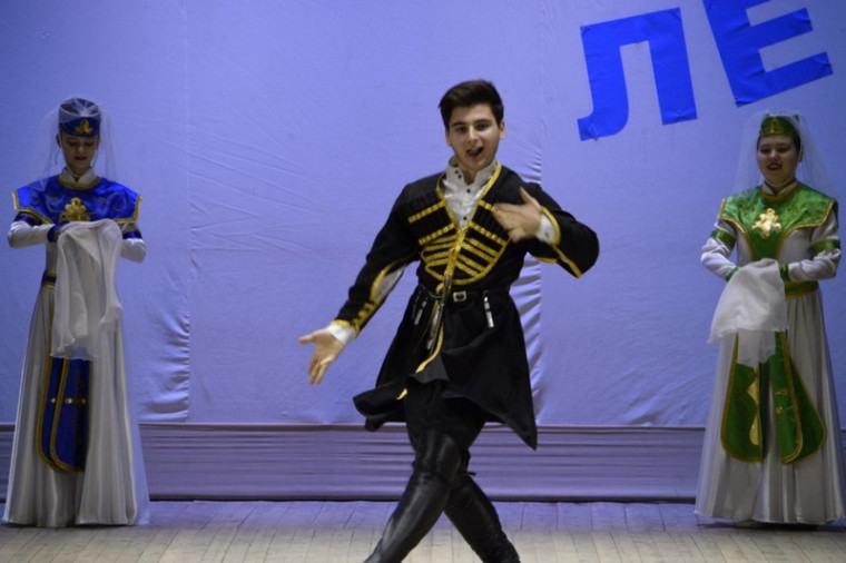 100 лет Бакчару.