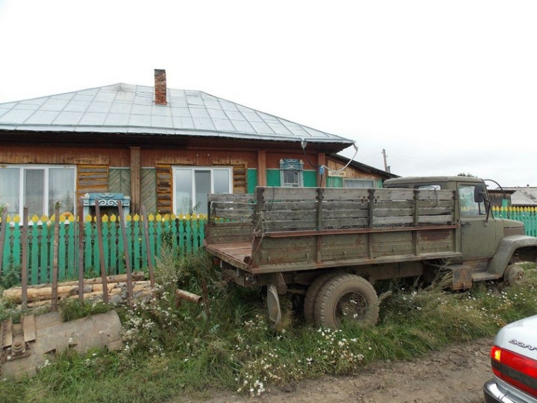 “Худшие усадьбы Бакчарского сельского поселения”.