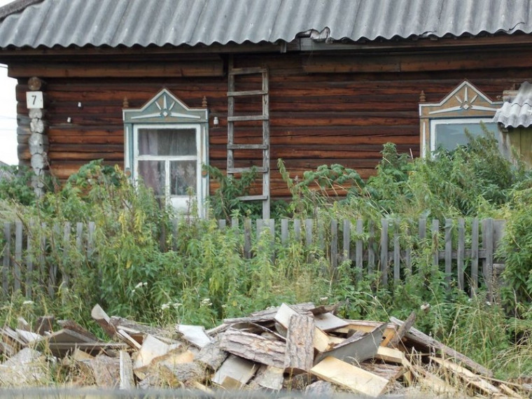 “Худшие усадьбы Бакчарского сельского поселения”.