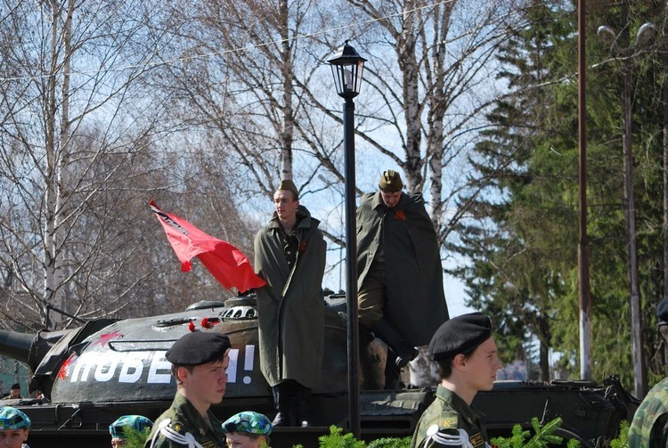 9 мая 2013 года..